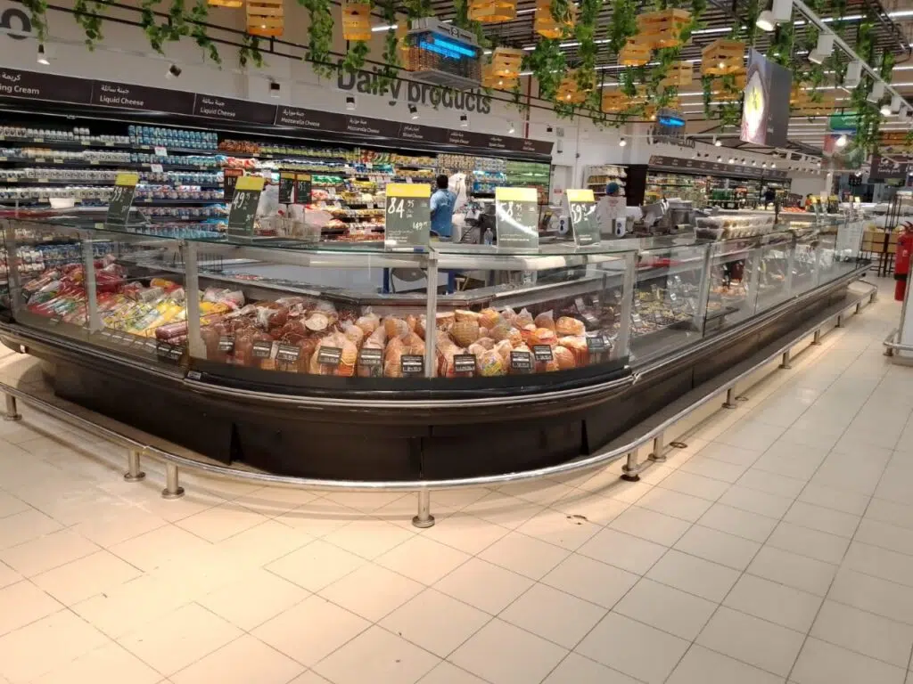 Cold storage store